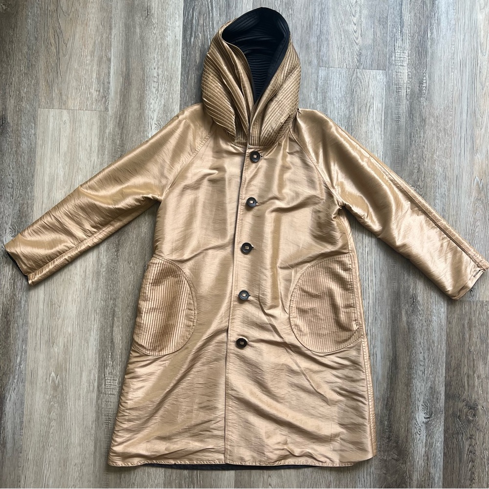 VNTG metallic hooded coat